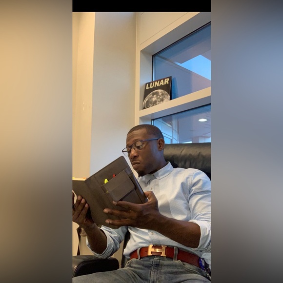 Meet your Posher, Brian. New to the world of Poshmark but so far so good! 👍🏾 - Picture 11 of 11